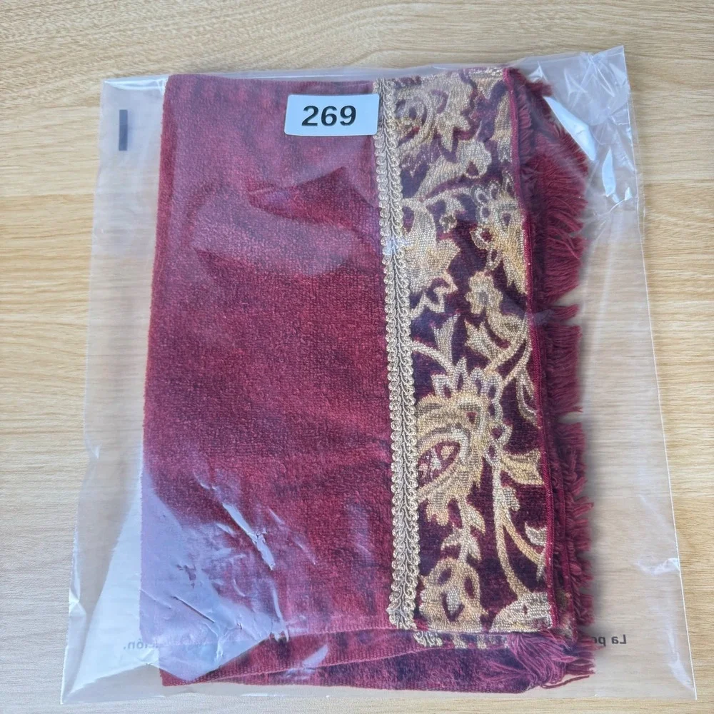 2 Avanti Burgundy Gold Hand‎ Towels Floral Embroidery Elegant Regencycore Ornate